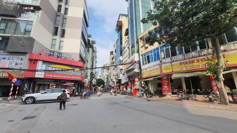 Bán nhà mặt phố Hào Nam An Trạch,,thông số vàng, mặt tiền lớn, 1 mặt phố 1 măt ngõ, doanh siêu đỉnh.