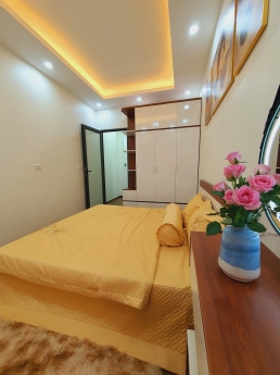 Bán nhà Kim Mã, Núi Trúc 40m2 6.2 tỷ. MỚI ĐẸP, FULL ĐỒ, KINH DOANH .