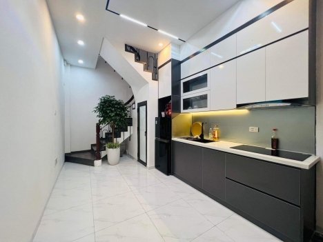 Tặng nội thất xịn sò cho khách mua, nhà đẹp Tây Sơn,17m2, 5 tầng, giá nhỉnh 2 tỷ 6.