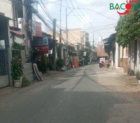 Bán nhà 1 trệt 1 lầu MT kinh doanh đường ô tô thông gần gx long bình biên hòa