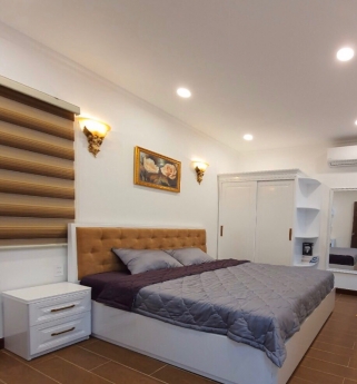 Bán gấp căn hộ 2 phòng ngủ siêu đẹp view phố biển tại Mường Thanh 04 Trần Phú.