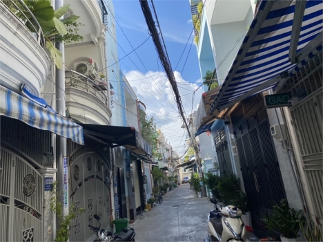 BÁN NHÀ  HUỲNH VĂN NGHỆ ,4 TẦNG, HẺM 5m, 63 m2, 5 TỶ 2