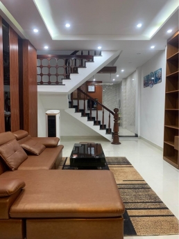 Bán Nhà Nguyễn Tất Thành 3 Tầng, Ngay cạnh phố –FULL Đồ ở Ngay. Chỉ 3 Tỷ Nhỉnh. LH Ngay.