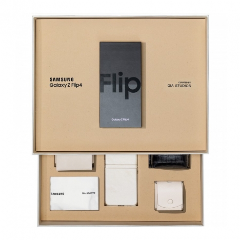 Samsung Galaxy Z Flip 4 Flex Mode Collection