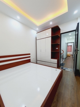 Bán nhà Kim Mã, Núi Trúc 40m2 6.2 tỷ. MỚI ĐẸP, FULL ĐỒ, KINH DOANH .