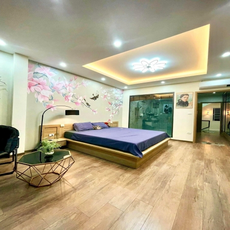 Bán nhà ngõ 68 Cầu Giấy 50m²x 5T mtien 4m 6.35 tỷ, Trung tâm - Lô góc - Sát phố