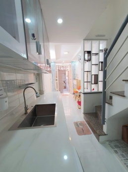 Ngô Đức Kế Bình Thạnh 2 tầng sát mặt tiền chỉ 2 tỷ nhĩnh