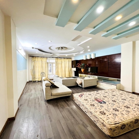 Nhà đẹp Dương Quảng Hàm 65m²xây 5 tầng, mặt tiền 4.5m giá chào 12.5 tỷ, ô tô vào nhà, ở luôn ,sát
