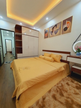 Bán nhà Kim Mã, Núi Trúc 40m2 6.2 tỷ. MỚI ĐẸP, FULL ĐỒ, KINH DOANH .
