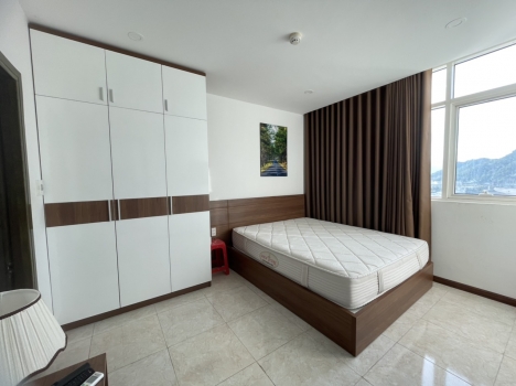 Bán căn hộ đầy đủ nội thất, view sông tại Mường Thanh Khánh Hòa 04 Trần Phú vào ở được ngay.