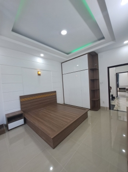 Cần Bán Nhà HXH tránh , Ba Tầng , Huỳnh Tấn Phát  , Tặng Nội Thất , nhỉnh 6 tỷ