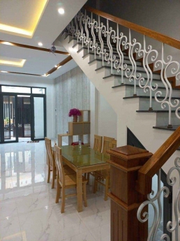 Rẻ Quá Rẻ, Mặt Tiền 6m,95m2, Ở Ngay, ÔTô Đỗ, Kinh Doanh Đỉnh, Dòng Tiền 8tr, Chỉ 4 tỷ.