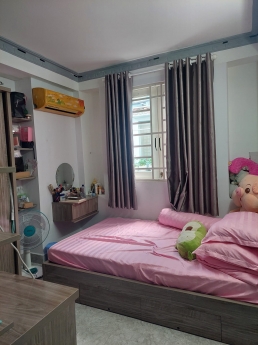 CAO CAO VƯỢT TẦM  NHÀ  3 TẦNG Ở NGAY GẦN CHỢ BÌNH TRIỆU - 3.95 TỶ.