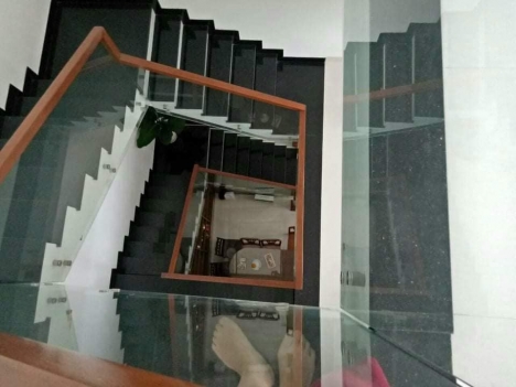 Nhà Trần Cao vân, Thanh Khê, 3 Tầng Btct, ÔTô đỗ, Tặng nội thất vip, chỉ 3 tỷ hơn .