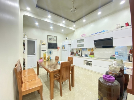 Bán Nhà Mặt Phố Cùng Chính Lan, Thanh Xuân Gần Hoàng Văn Thái,Vương Thừa Vũ, Trường Chinh 75m-17Tỷ.