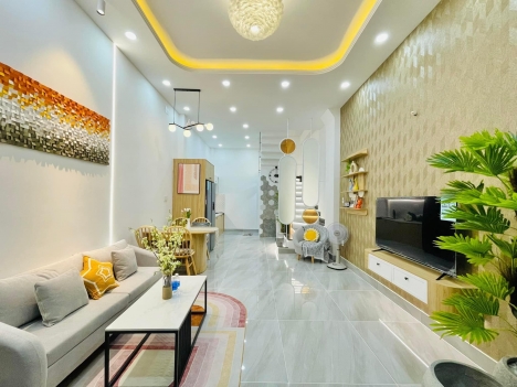 Bán nhà Phạm Văn Hai Tân Bình 56m2, 4 tầng, hxh, vuông vức, giá chỉ 4,4 tỷ