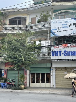 Mặt Tiền 3 Tầng BTCT , Phạm Văn Bạch , P15 , Tân Bình , Kinh doanh đa ngành nghề .