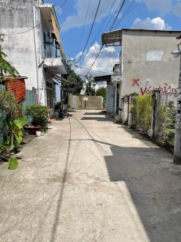 Sát KDC Vạn Phúc City, 67m2 , 3 tầng BTCT , HXH , 5.15x13 , QL13 , Đs 9 , Thủ Đức.