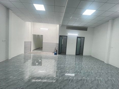 Nguyên Tử  Đông Hưng Thuận 18 Quận 12 .
190M2 Chỉ 5 tỷ 2.