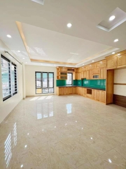 Hottt-- Bán gấp nhà trung tâm Quận Thanh Xuân, tặng kèm thang máy, 7,3 tỷ 6 tầng ngõ otô