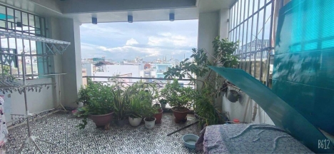 nhà bán đường đinh tiên hoàng p3 .đường oto