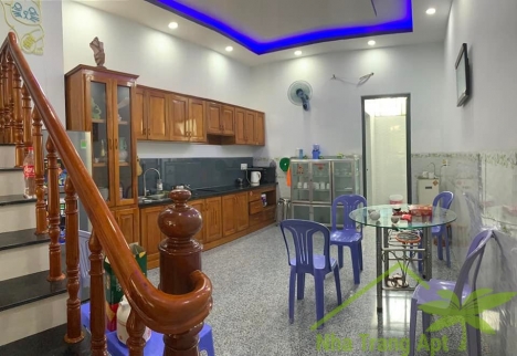 Cho thuê nhà nguyên căn 3 phòng ngủ đường 5E khu VCN Phước Hải giá 13 triệu/tháng.