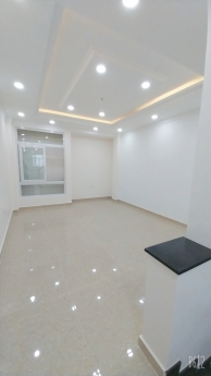 Bán nhà vừa ở vừa kinh doanh, đường Phạm Văn Đồng 300m, gần trường gần chợ