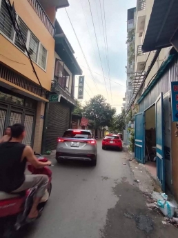 Bán nhà dân xây Phố Cổ Linh - Long biên oto đõ cửa MT4m. 4 tầng chỉ 4.1 tỷ