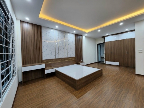 Chính chủ nhờ bán nhà Khương Trung quận Thanh Xuân, 6 tầng thang máy, gần phố