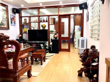 Bán nhà dân xây Phố Cổ Linh - Long biên oto đõ cửa MT4m. 4 tầng chỉ 4.1 tỷ