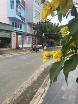 Bán nhà Phú Hữu, Quận 9. 132m2, HXH 2 căn ra lộ. 5 tỷ 200 TL.