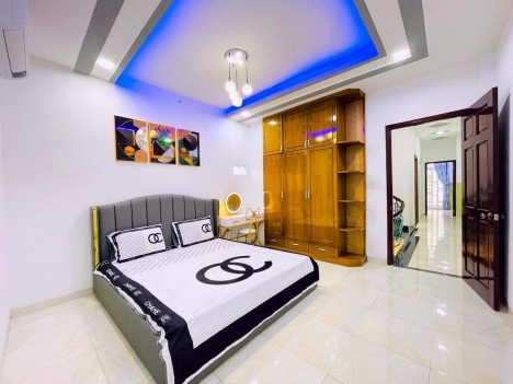 Bán Nhà Quang Trung- Gò Vấp. 4 Tầng- Full nội thất cao cấp- ô tô đậu trong nhà.