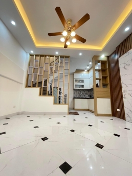 Bán nhà Phương Canh, Nam Từ Liêm 5 tầng x 42m2, ô tô, ở sướng, 3.35 tỷ