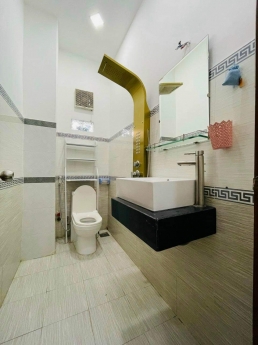 Bán Nhà Quang Trung- Gò Vấp. 4 Tầng- Full nội thất cao cấp- ô tô đậu trong nhà.