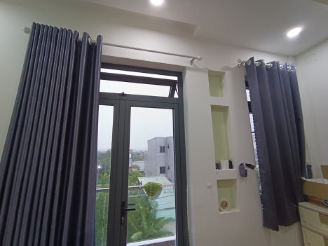 Hẻm ô tô 8m Võ Văn Hát, quận 9. 53m2, 3 tầng lộng lẫy. 4 tỷ 400 TL.