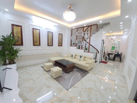 Bán nhà Đức Diễn, Bắc Từ Liêm, 3 tầng x 45m2, MT 4m, ô tô chạy, 3.8 tỷ.