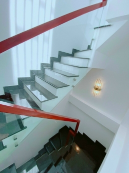 BÁN NHÀ GẤP NHÀ HXH PHAN VĂN TRỊ BÌNH THẠNH-75M2-3TẦNG BTCT-NGANG 7,5M-CHƯA TỚI 100TR M2
_