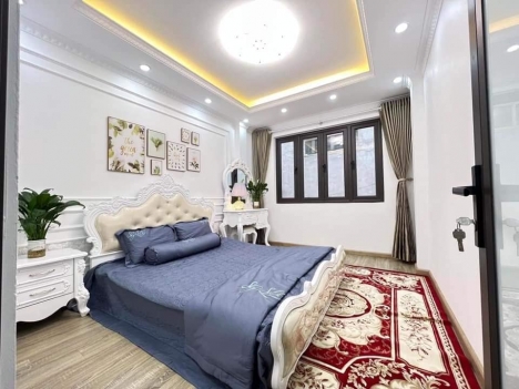 Bán gấp nhà Phú Diễn, Bắc Từ Liêm, 4 tầng x 42m2, ô tô đỗ, 3.65 tỷ