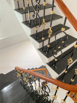 CHỦ CẦN VỐN BÁN GẤP NHÀ Ở BA LA -HÀ ĐÔNG -5 TẦNG 40M2 FULL NỘI THẤT GIÁ 2 TỶ 450