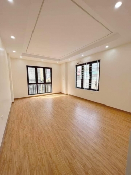 Hottt-- Bán gấp nhà trung tâm Quận Thanh Xuân, tặng kèm thang máy, 7,3 tỷ 6 tầng ngõ otô