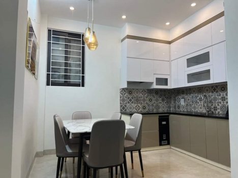 TRUNG TÂM ĐỐNG ĐA - GẦN NGÃ TƯ SỞ - VÀI BƯỚC RA PHỐ - 3 MẶT THOÁNG - NHÀ ĐẸP - 6 PHÒNG NGỦ - FULL