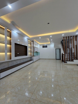 Chính chủ nhờ bán nhà Khương Trung quận Thanh Xuân, 6 tầng thang máy, gần phố