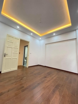 Bán nhà Phương Canh, Nam Từ Liêm 5 tầng x 42m2, ô tô, ở sướng, 3.35 tỷ