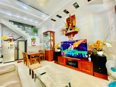 Quận 10 - Sát Chợ - Tháng thu nhập hơn 40 Triệu - Xoắn bán Giá Tốt Nhất chấp khu Vực Đầu tư WIN Lớn