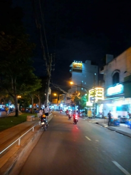 MẶT TIỀN KD ĐA NGÀNH, 1p QUA TÂN PHÚ, THÔNG LÊ THÚC HOẠCH, ĐI BỘ RA CÔNG VIÊN, GẦN CHỢ TÂN HƯƠNG