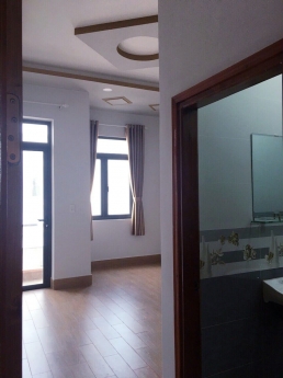 Hẻm Xe Hơi , Nguyễn Duy Trinh , Ngang 4, Sử dụng 155m2,4 Tầng BTCT, Chỉ 6 tỷ.