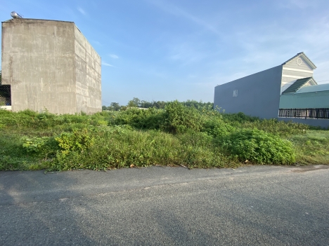 Cần bán lô đất mặt tiền- SHR-thổ cư 100%.112 m2, 2 tỷ160 triệu, Đường 214 - xã Hòa Phú , Củ