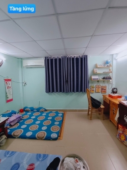 BÁN NHÀ 2 MẶT TIỀN HẺM ĐƯỜNG 18 , NGAY CHỢ TÂN HƯƠNG _ TÂN PHÚ 
XE HƠI ĐỖ CỬA - VỊ TRÍ CỰC ĐẸP
