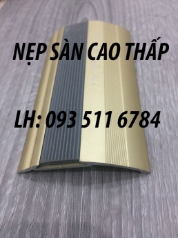 Nẹp cầu thang chống trượt Nẹp nhôm sàn cao thấp