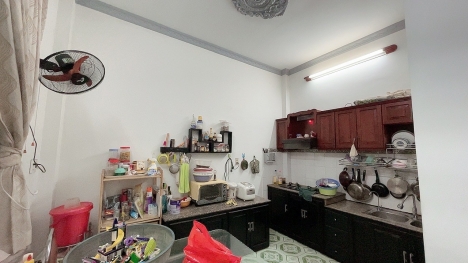 Nhà 3 tầng đúc hẻm 5m Lạc Long Quân,Tân Bình,80m2 (4.5x18),chỉ 8.5 Tỷ